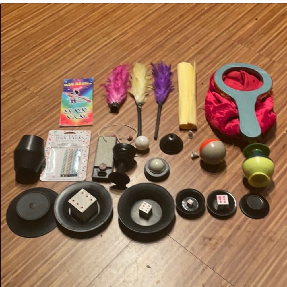 20-piece magic trick set